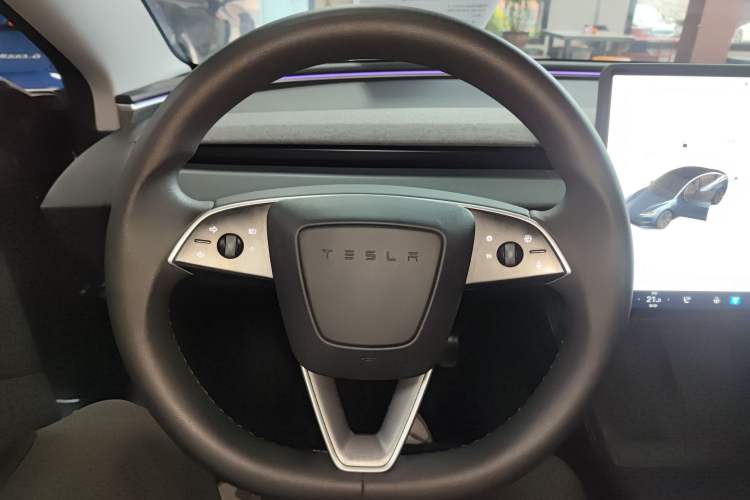 Used Tesla Model 3 2025 Rear-Wheel-Drive Version
