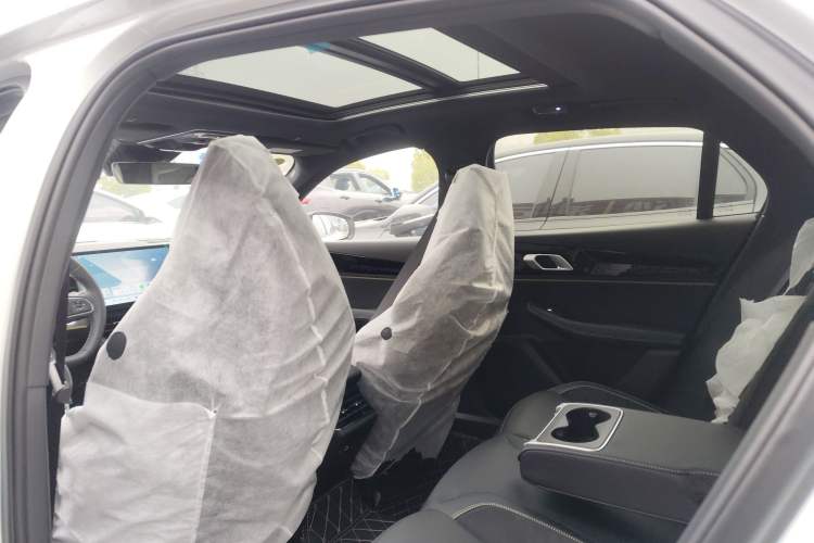 Used Lynk & Co 03 2023 1.5TD DCT JingPro