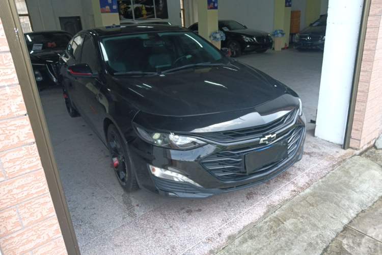 Used Chevrolet Malibu XL 2021 Redline 550T Automatic Sharp Edition Front Right 45 Deg