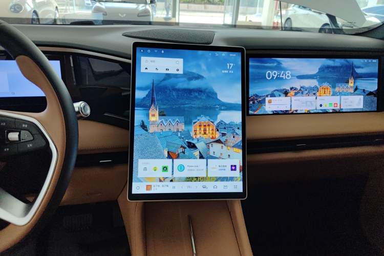 Used Geely Galaxy L7 2025 EM-i 115km Exploration+ Edition Audio And AC Panel