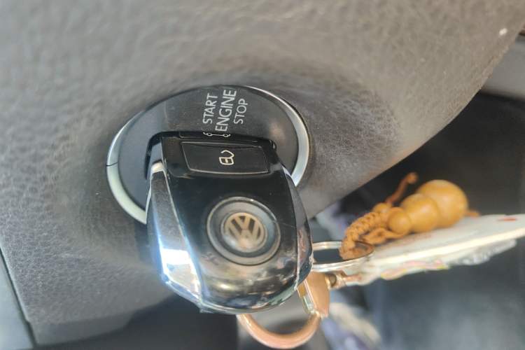 Used Volkswagen Touareg 2011 3.0 TSI Comfort Version