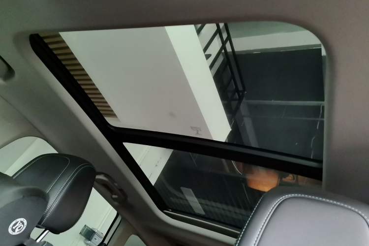 Used Peugeot 5008 2021 360THP 5-Seater Strength Edition Headliner