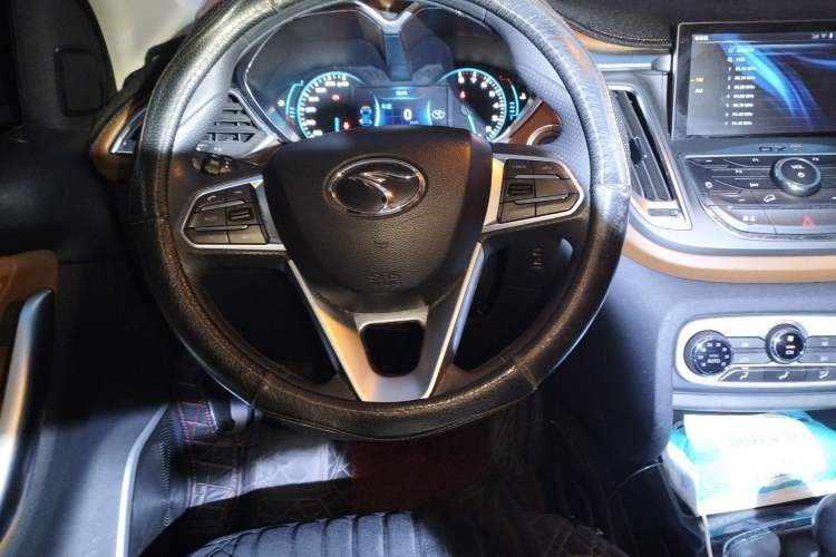 Used Soueast DX7 2015 1.5T Manual Elite Model