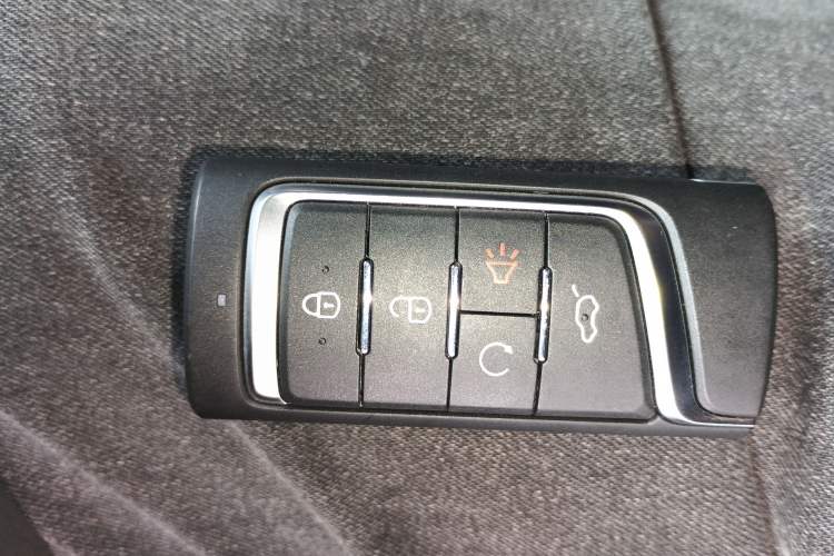 Used GAC Trumpchi GS5 2021 Advanced Model 270T Tech Smart Edition Interior 1