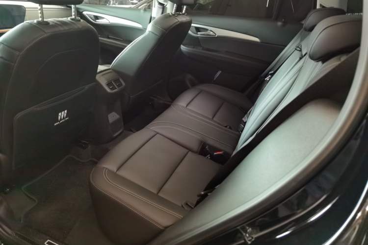 Used Buick Envision 2026 Model Equinox Plus Four-Wheel-Drive Avenir Aivia
