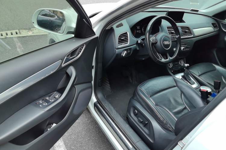 Used Audi Q3 2015 35 TFSI Comfort Model