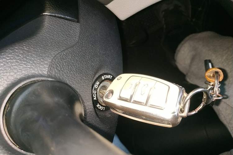 Used JAC Refine M4 2016 2.0L Manual Comfort Edition