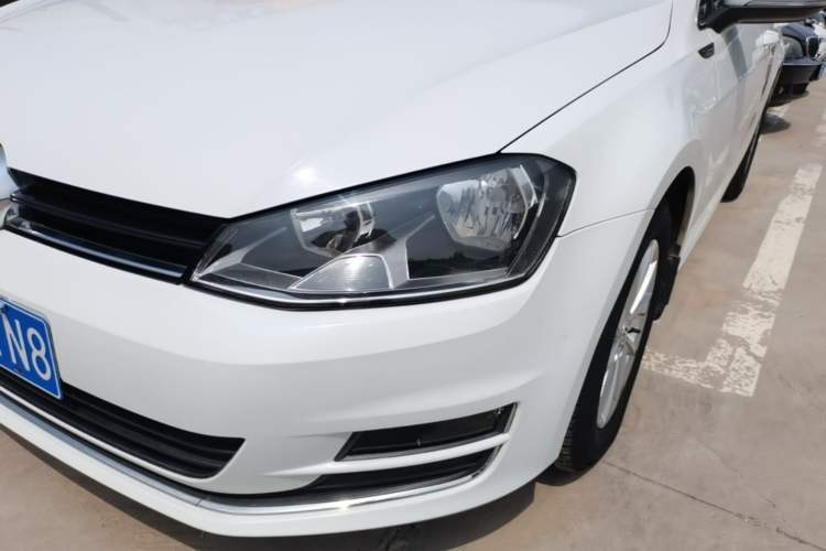 Used Volkswagen Golf 2014 1.6L Automatic Fashion Model
