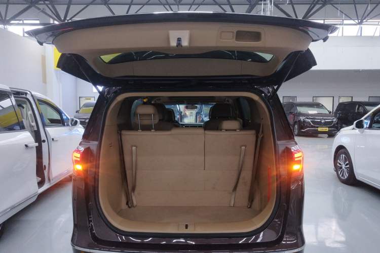 Used Buick GL8 2017 ES 28T Premium Version China V Standard