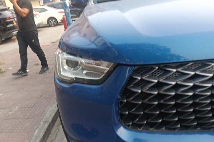 Used Great Wall Poer 2019 2.0T Commercial Version Manual Diesel 4x4 Elite Long-Box GW4D20M Right Front Headlight