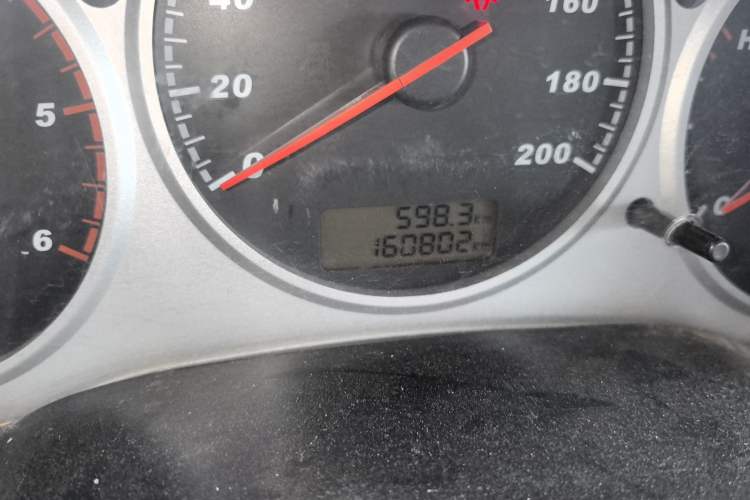 Used Great Wall Wingle 5 2016 2.8T Two-Wheel-Drive Entry-Level GW2.8TC Big Double-Cab GW2.8TC Odometer Close Up