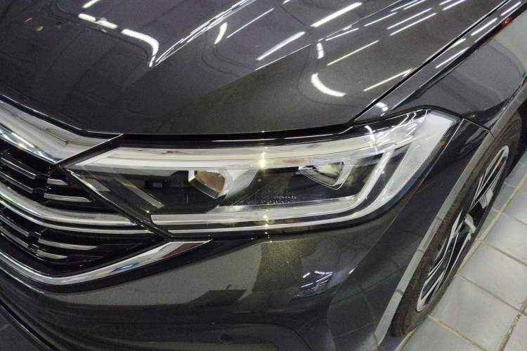 Used Volkswagen Sagitar 2025 Revised Version Three 300TSI DSG Excellence Edition
