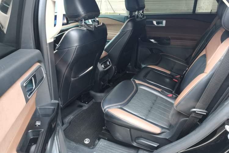 Used Ford Explorer 2023 EcoBoost 285 Four-Wheel Drive Titanium Edition 7-Seater