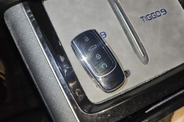 Used Chery Tiggo 9 2023 2.0T Dual-Clutch Two-Wheel Drive Luxury Edition 5 Seats