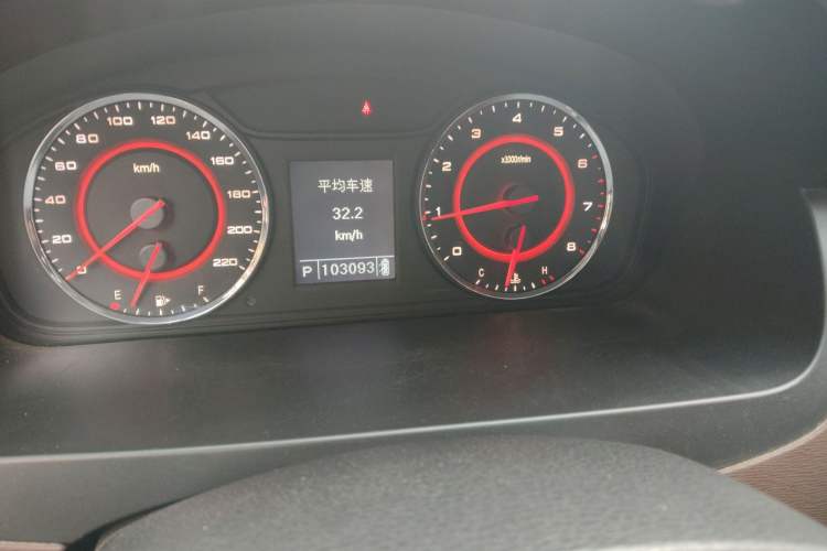 Used SAIC MAXUS G10 2016 2.0T Automatic Flagship Edition