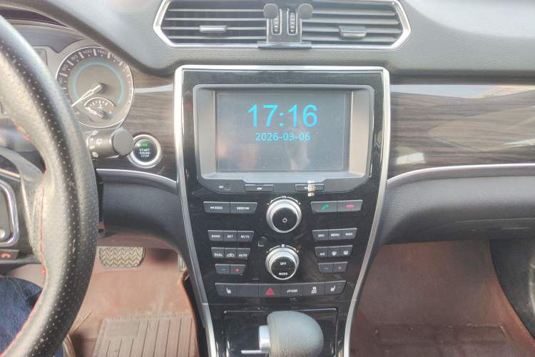 Used Haval H2 2016 Red-Label 1.5T Automatic Two-Wheel Drive Luxury Model