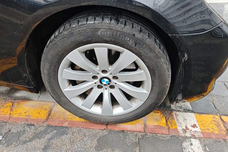 Used BMW 7 Series 2009 740Li Leading Model Right Front Wheel Hub