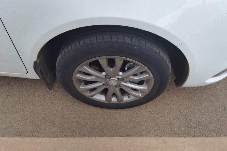 Used Geely Auto Vision 2019 Upgraded Model 1.5L Automatic Prestige Version China V Standard