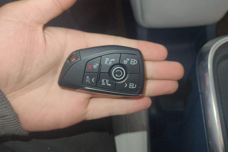 Used Buick Century 2023 2.0T Six-Seater Yinshi Edition