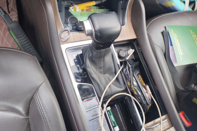 Used Roewe RX8 2019 30T Smart Connectivity Two-Wheel Drive Supreme Flagship Edition