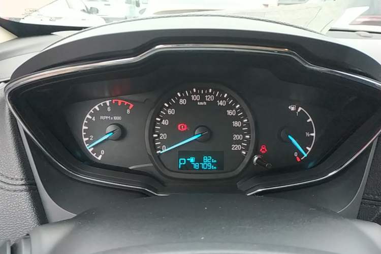 Used Ford Escort 2015 1.5L Automatic Fashion Model