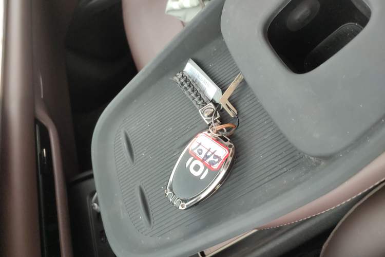 Used CHANGAN NEVO A07 2025 All-Electric "Real Bargain" 525 Luxury Model
