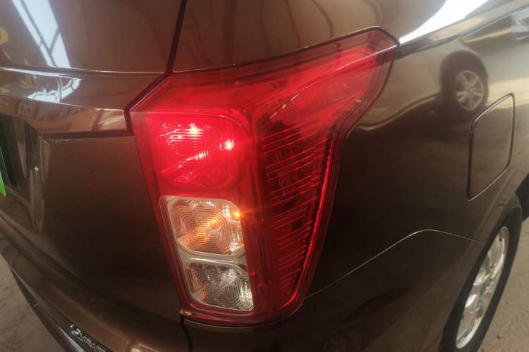 Used Wuling Hongguang 2021 1.5L Revised S Standard Version with Electric Power Steering LAR