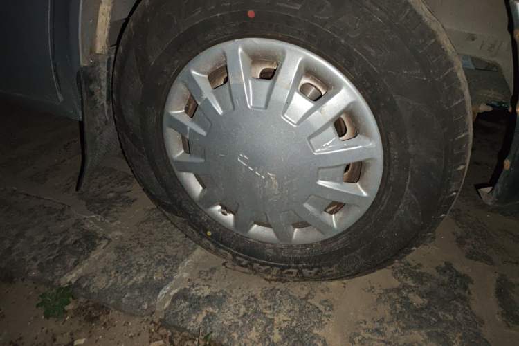 Used JMC Transit 2017 2.8T Commercial Version Short Wheelbase Mid-Roof 6/7/8-Seater JX493