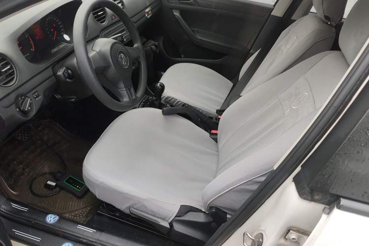 Used Volkswagen Jetta 2015 1.6L Manual Fashion Edition