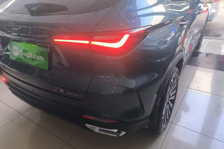 Used Oshan X5 2021 Revised Version 1.5T DCT Luxury Edition
