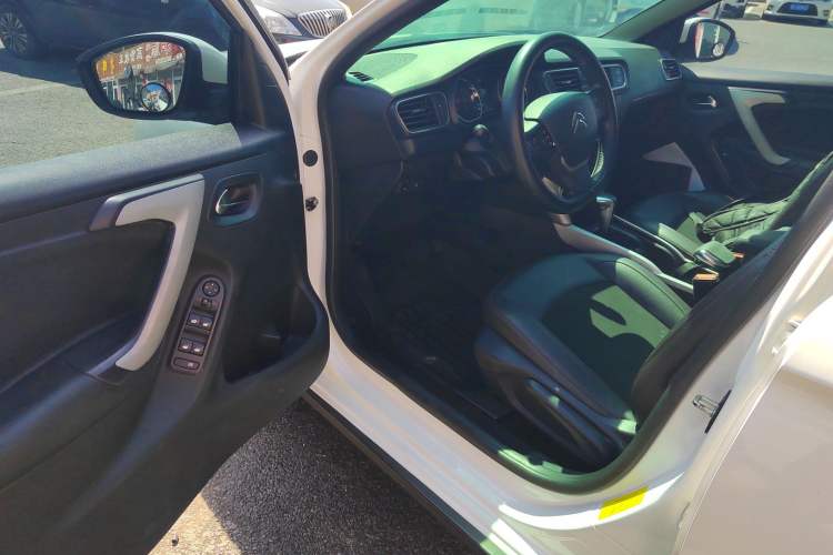 Used Citroen C3-XR 2015 1.6L Automatic Pioneer Model
