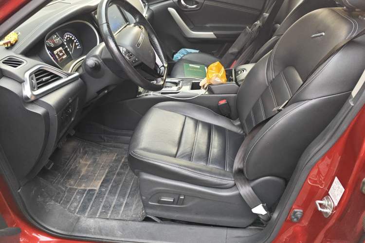 Used Venucia T90 2017 2.0L CVT Smart Edition
