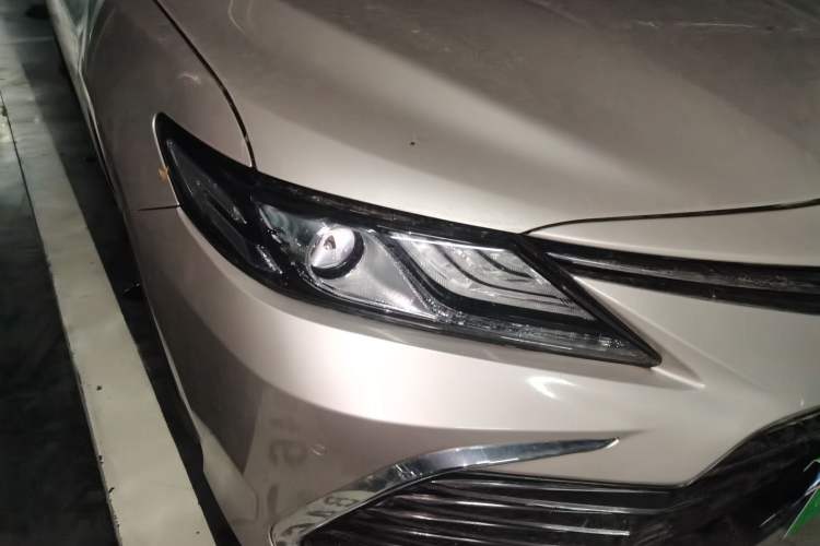 Used Toyota Camry 2021 2.0G Luxury Edition
