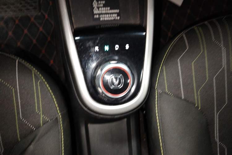 Used CHANGAN Benni E-Star 2021 National Edition Xinyi Edition Lithium Iron Phosphate (31.18 kWh) Gear Lever