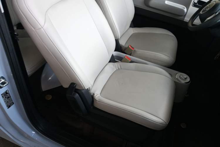 Used Wuling Air ev 2023 - Four Seats - Standard Edition
