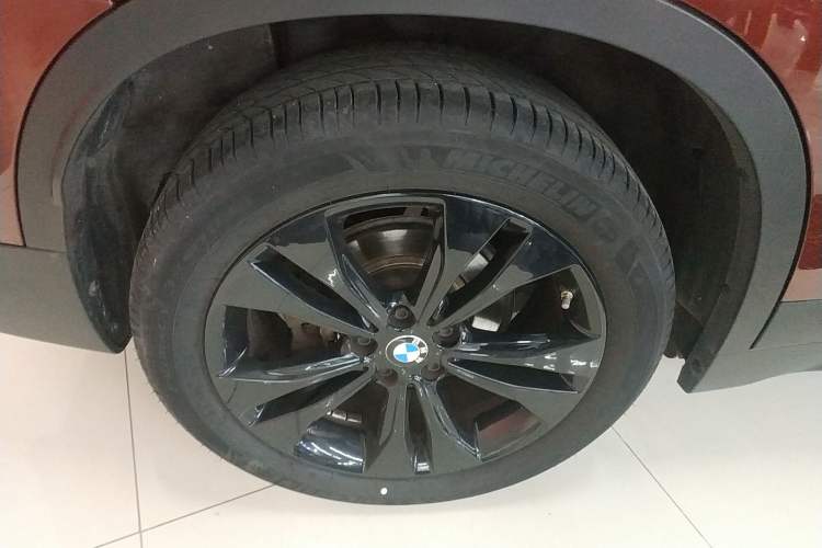 Used BMW X1 2020 sDrive20Li Fashion Model Right Rear Wheel Hub
