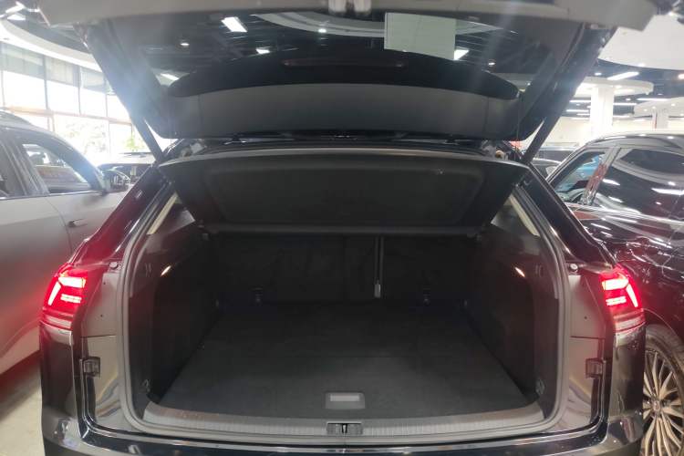 Used Volkswagen Teramont X 2019 380TSI Four-Wheel Drive Prestige Luxury Edition Trunk