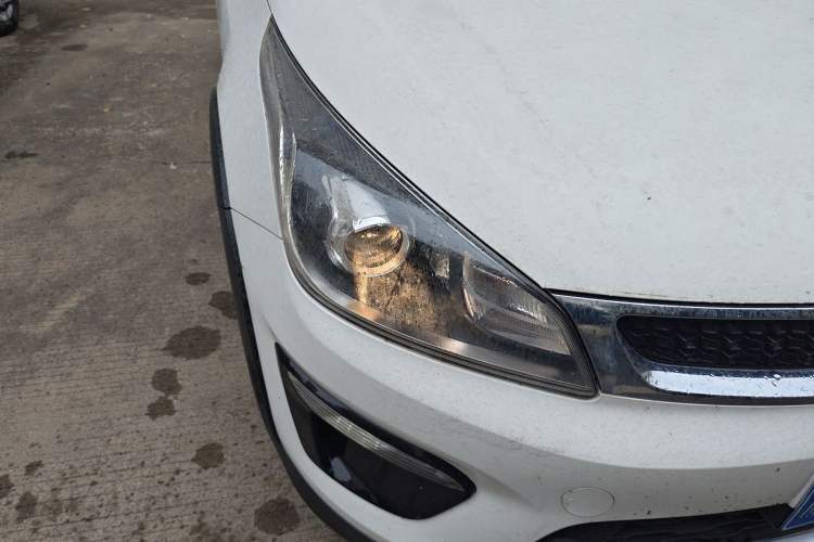 Used Kia KX Cross 2018 1.6L Automatic Dynamic Sunroof Version Right Front Headlight