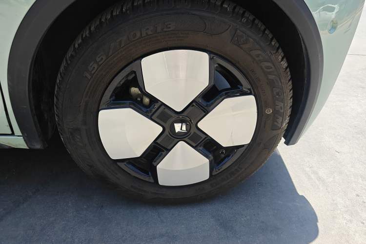 Used Baojun KiWi EV 2023 DJI Edition Lithium Iron Phosphate Right Front Wheel Hub