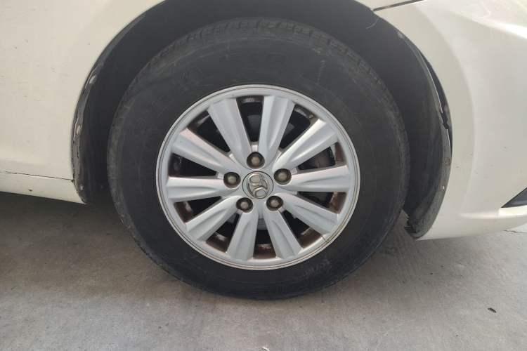 Used BAIC Senova D50 2014 1.5L CVT Standard Edition Right Front Wheel Hub