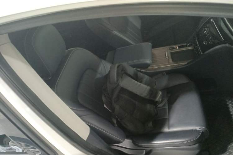 Used GAC Trumpchi M8 2018 320T Luxury Edition
