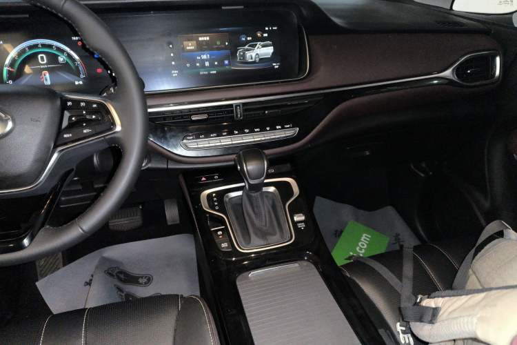 Used GAC Trumpchi M6 2023 PRO 270T DCT Luxury Edition