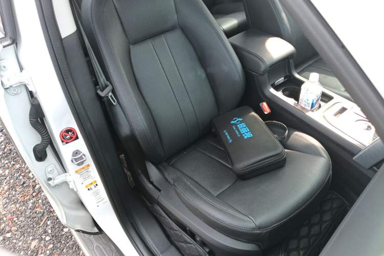 Used Land Rover Discovery Sport 2018 240 PS SE Version