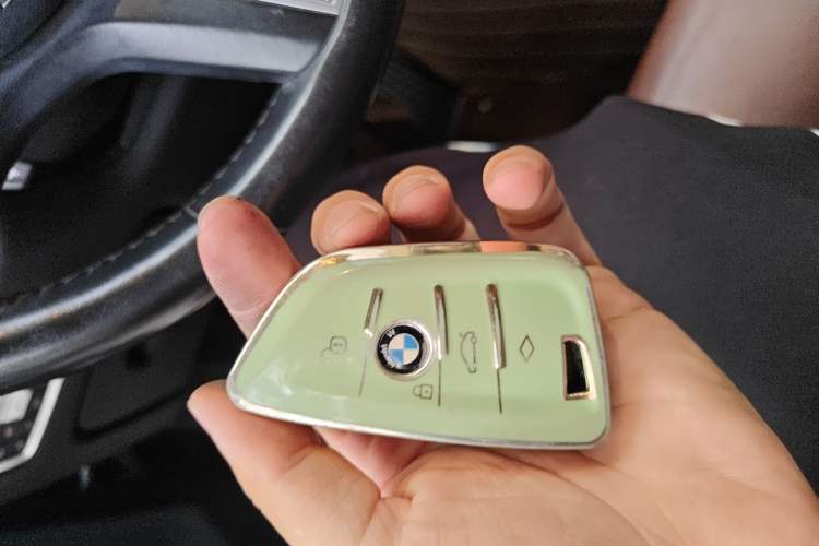 Used BMW X5 2019 xDrive40i M Sport Package Vehicle Key