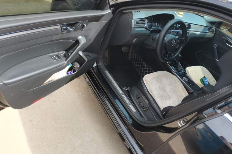 Used Volkswagen Passat 2016 330TSI DSG Prestige Edition Driver Seat