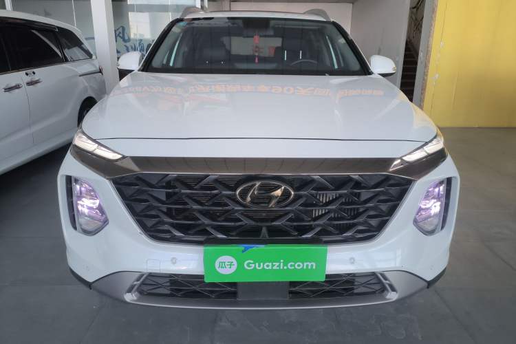 Used Hyundai Santa Fe 2023 Traveler 380T GDi Automatic Two-Wheel Drive GLX Elite Edition
