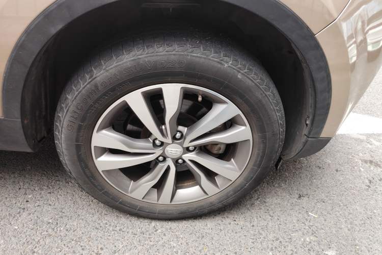 Used Geely Auto Emgrand X7 Sport 2016 1.8TD Automatic Smart Model Right Front Wheel Hub