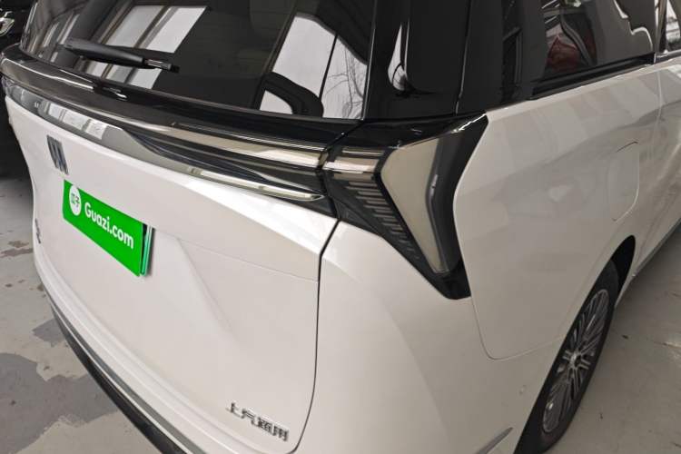 Used Buick GL8 New Energy 2024 Lu Zun Luxury Edition 6-Seater
