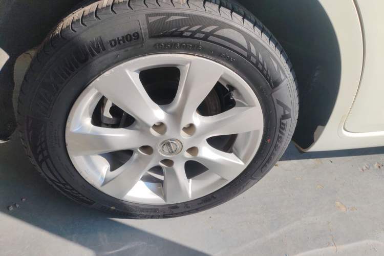 Used Nissan Tiida 2014 1.6L CVT Smart Model