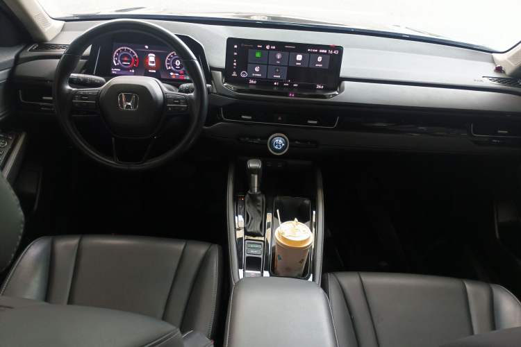 Used Honda Inspire 2023 260TURBO Deluxe Edition Center Console